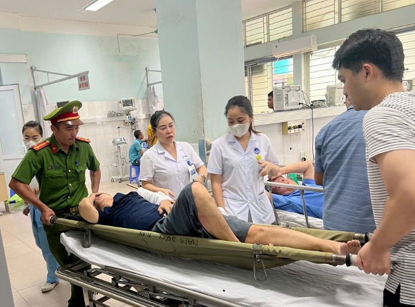 Công an phường Nam Sơn (quận Kiến An): Kịp thời hỗ trợ người gặp nạn khi đang khắc phục thiệt hại sau bão